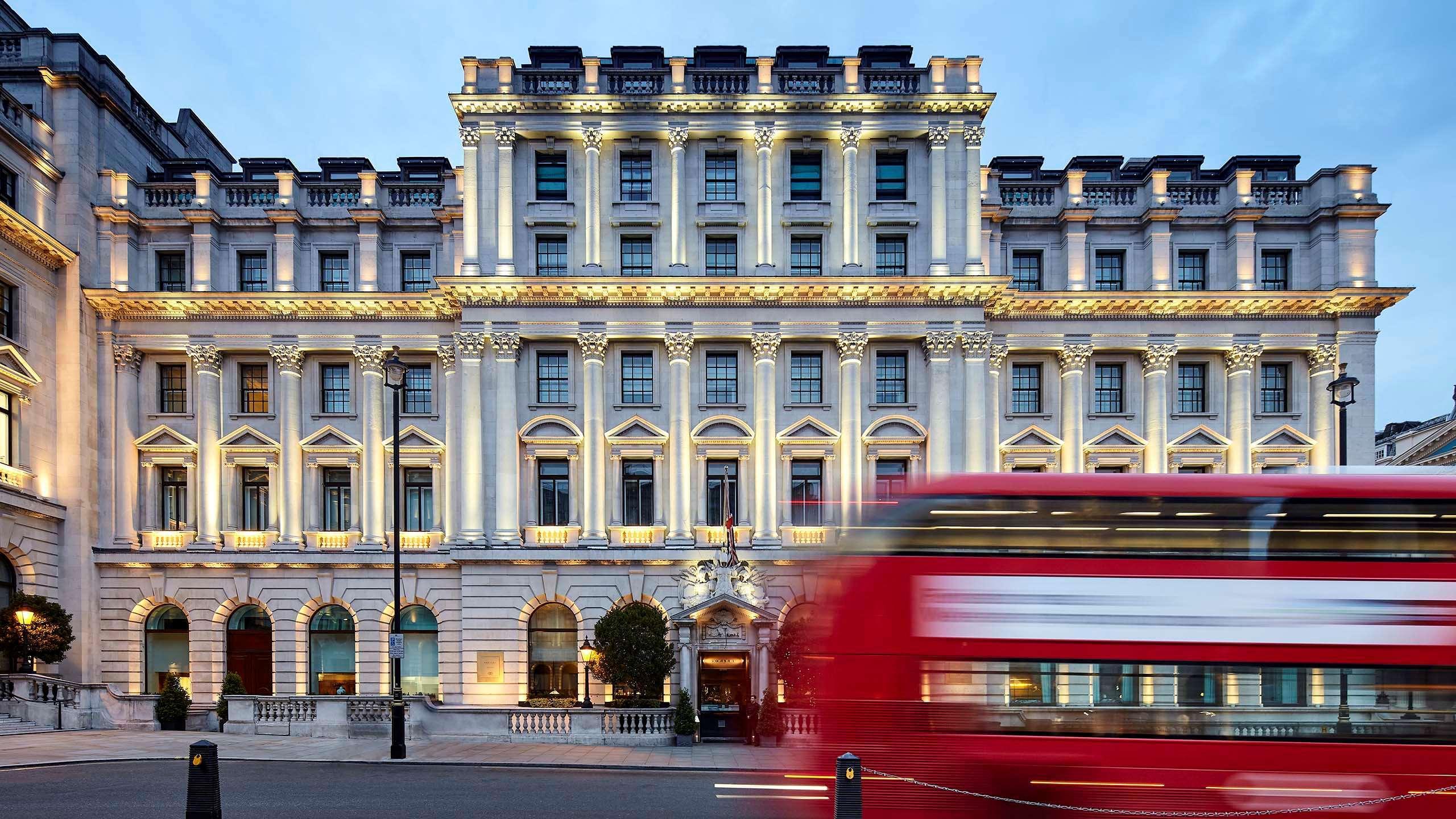 Sofitel London St James Luaran gambar The Langham, London